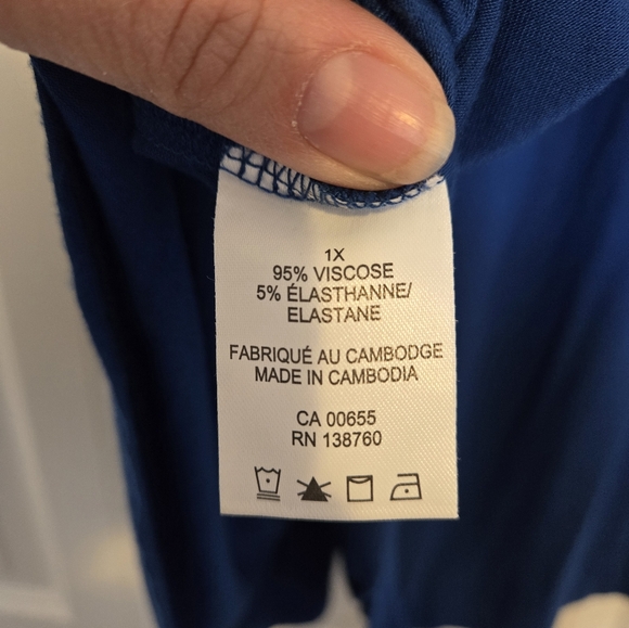 Penningtons flowy blue knit top, size 1x - Picture 4 of 4